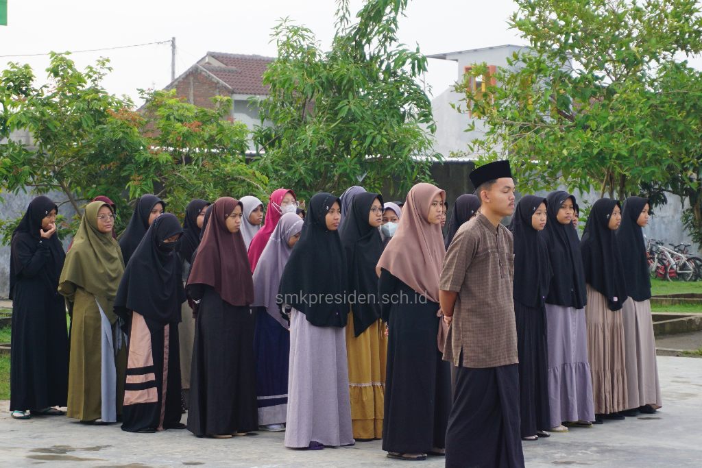 KESERUAN HARI SANTRI NASIONAL DI SMK PRESIDEN