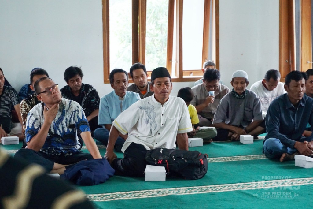 KAJIAN PARENTING: PERAN ORANG TUA KETIKA PUTRA/PUTRI NYA DI PONDOK"