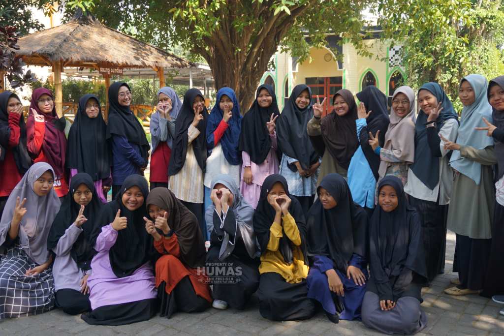 SERBA-SERBI MPLS SMK PRESIDEN