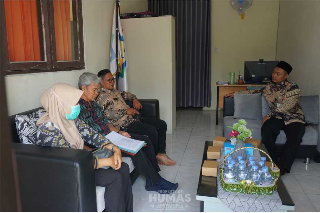 VERIFIKASI KANTOR BURSA KERJA KHUSUS (BKK) SMK ENTREPRENEUR INDONESIA OLEH DISNAKER KABUPATEN SRAGEN