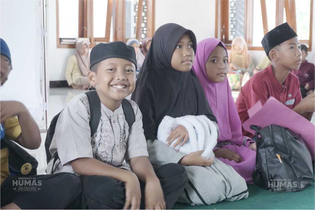 SMK PRESIDEN BERBAGI: BAKTI SOSIAL & LOMBA TPA