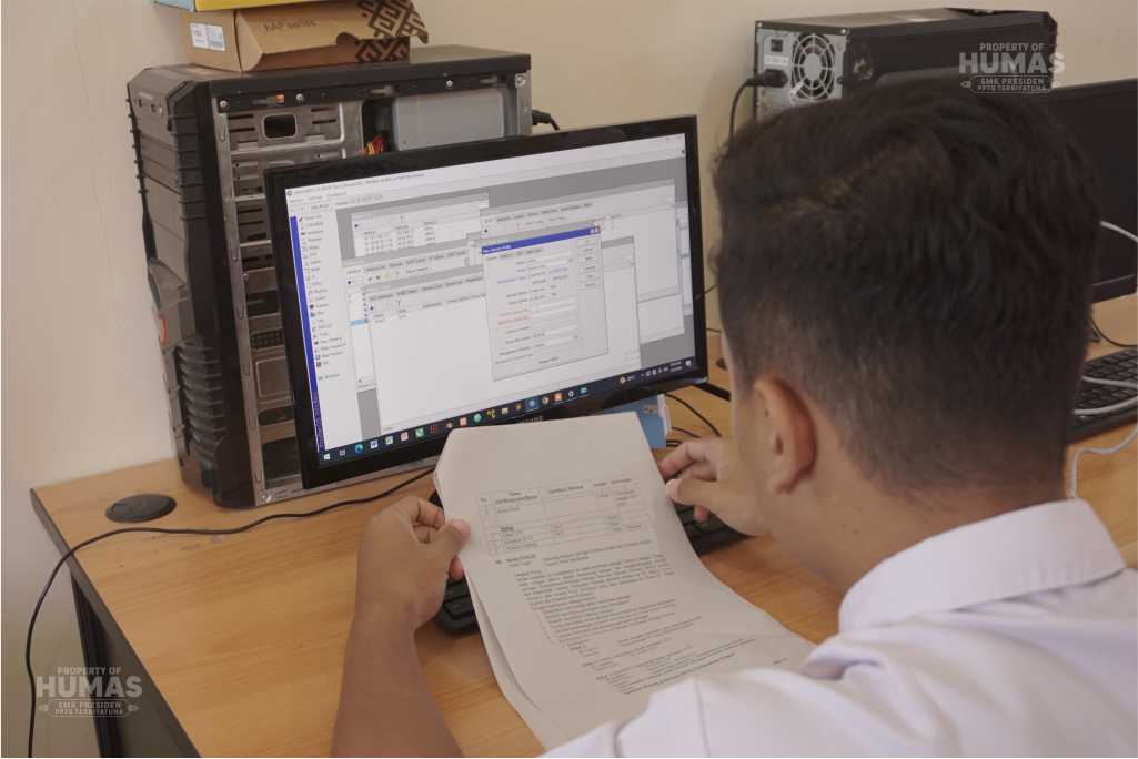 UJIAN KOMPETENSI KEAHLIAN (UKK) KELAS 12 SMK PRESIDEN ANGKATAN 5