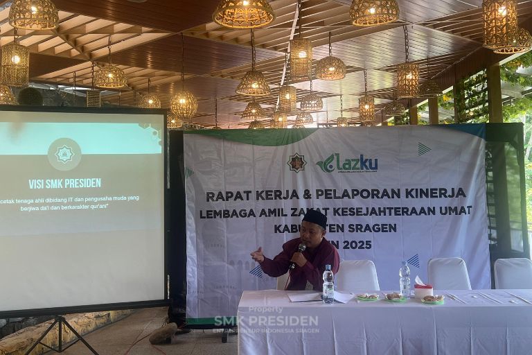 Kepala SMK Sampaikan Laporan Tahunan Strategi dan Pencapaian Sekolah